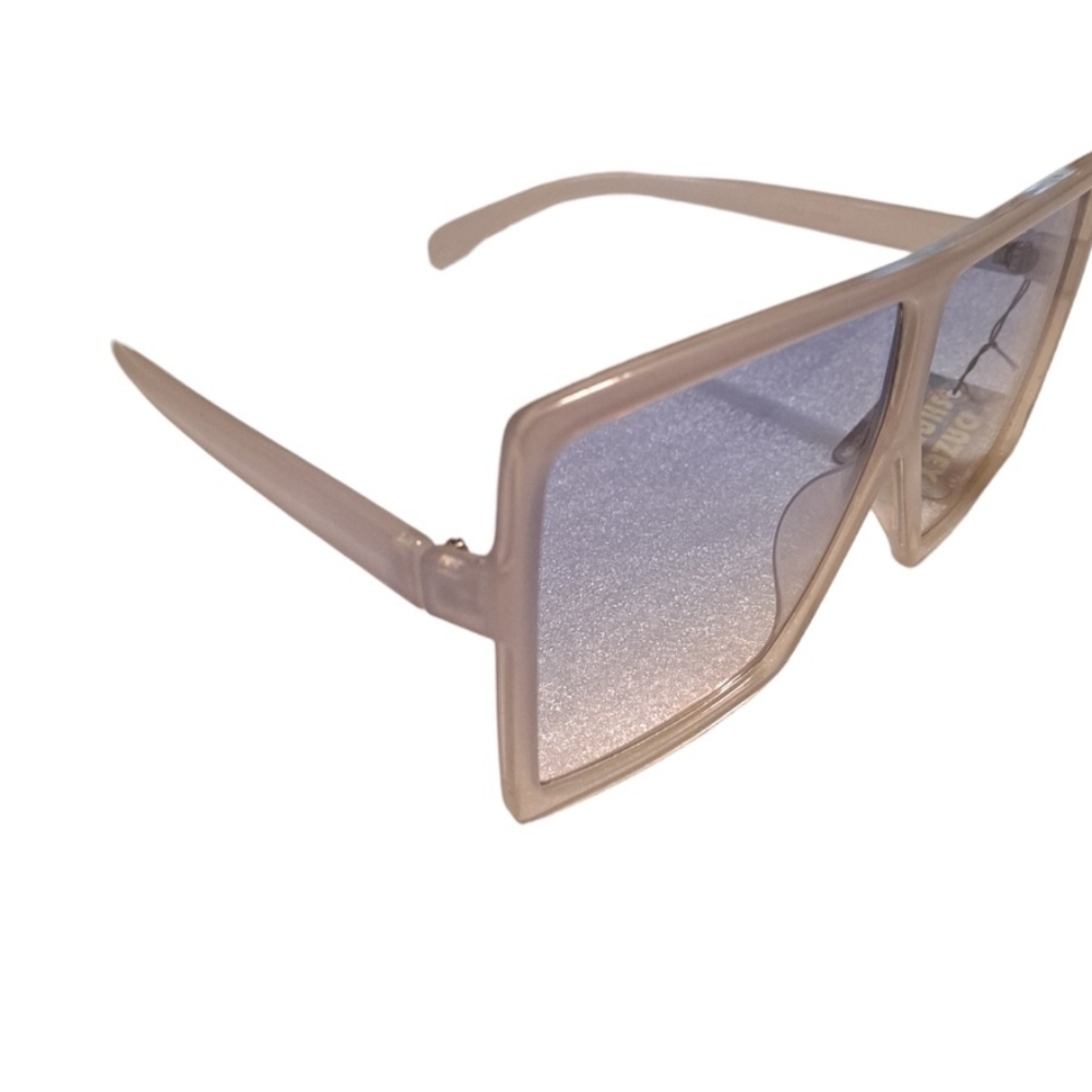 111.) Two~Tone Big Square Sunglasses - Picture 4 of 6